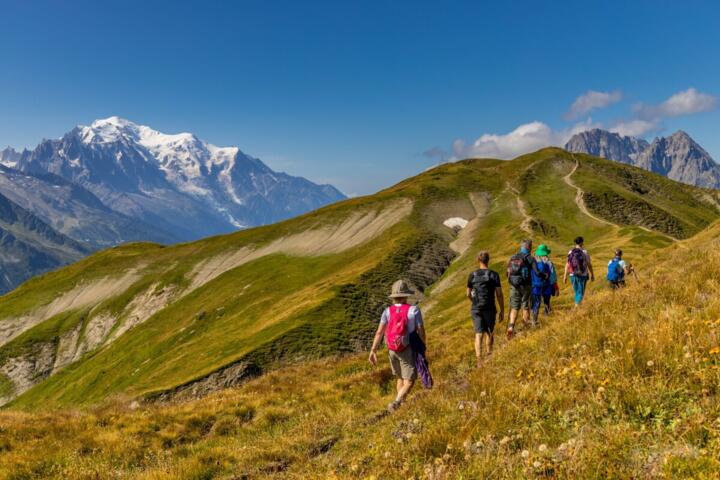 The Difference Between a Guided and Self-Guided Trek